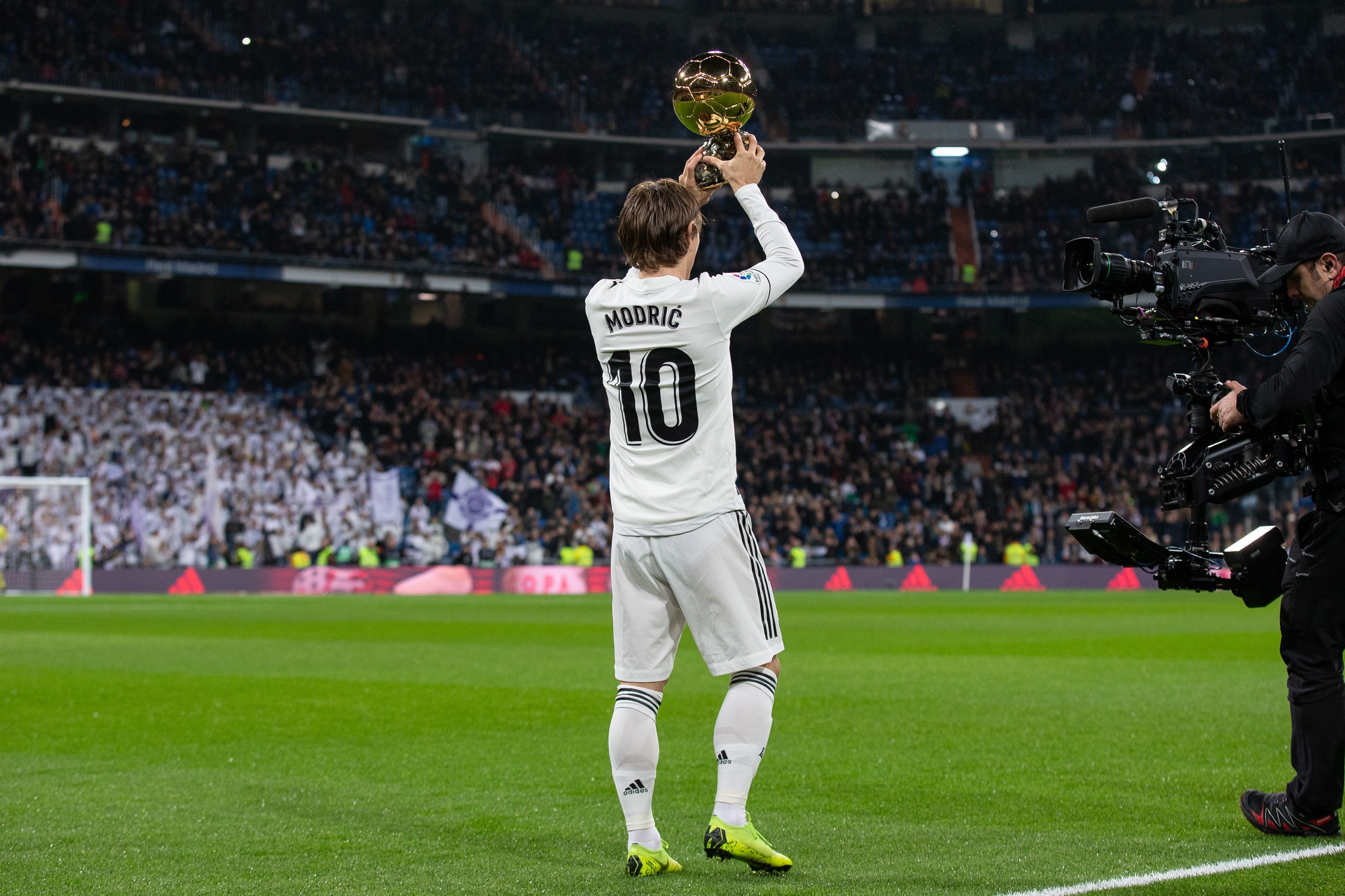 湖北U20男足门将姚浩洋庆祝全运夺金：湖北是冠军，创造历史