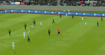 广东宏远标配！两新星完成入队仪式 球迷调侃厂家赶紧打钱