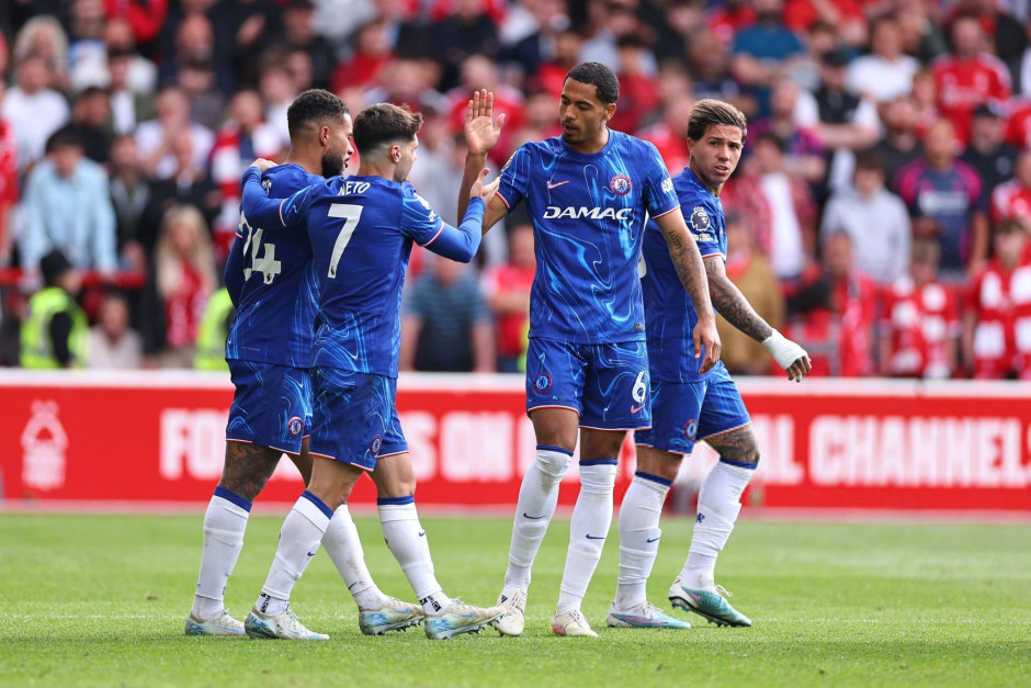 篮球湖人队内矛盾传闻升温，主帅紧急澄清